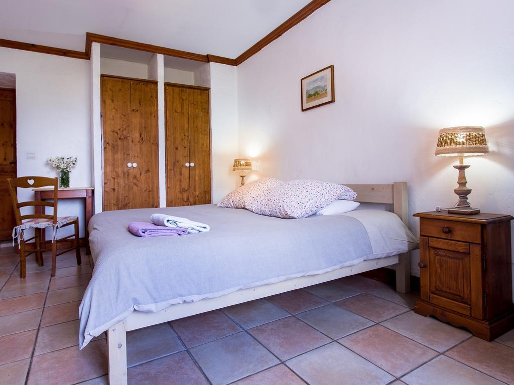 Gite-Auberge De Montvilliers Ем Екстериор снимка