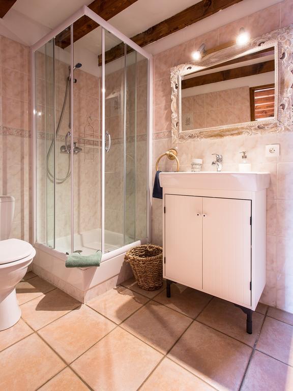 Gite-Auberge De Montvilliers Ем Екстериор снимка